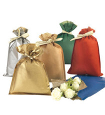 Busta regalo Natale - 16 x 25 cm - 45 gr - carta - 5 colori assortiti - PNP - conf. 50 pezzi Busta regalo Natale - 16 x 25 cm - 45 gr - carta - 5 colori assortiti - PNP - conf. 50 pezzi