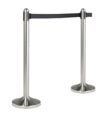Colonnina segnapercorso cromata - altezza 100 cm - nastro retrattile nero da 210 cm - Securit Colonnina segnapercorso cromata - altezza 100 cm - nastro retrattile nero da 210 cm - Securit