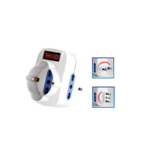 Adattatore rotante con interruttore - 2 prese bipasso 2P+T 10/16A + 1 presa Schuko - MKC Adattatore rotante con interruttore - 2 prese bipasso 2P+T 10/16A + 1 presa Schuko - MKC