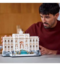 Lego Architecture - Fontana di Trevi - Lego 21062 con Facciata di Palazzo Poli e Sculture Anni 18+ 1880pz
