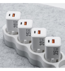 Caricabatterie da muro USB-A e USB-C type-c 30W 3A Forcell F-Energy Mini GaN III VT-35 bianco caricatore PD e Quick Charge 4.0 Caricabatterie da muro USB-A e USB-C type-c 30W 3A Forcell F-Energy Mini GaN III VT-35 bianco caricatore PD e Quick Charge 4.0
