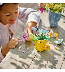 Lego Creator 3in1 - Innaffiatoio con fiori - Lego 31149 Trasformabile in Stivale Giallo o 2 Uccelli con Trespolo Anni 8+ 420pz