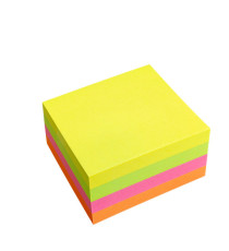 Biglietti adesivi Cubo - assortito neon - 75 x 75mm - 70gr - 320 fogli - Starline Biglietti adesivi Cubo - assortito neon - 75 x 75mm - 70gr - 320 fogli - Starline