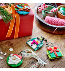 Lego Natale - Selezione di decorazioni natalizie - Lego 40744 Babbo Natale, Pupazzo di Neve,Renna,Pacco 153pz Anni 6+
