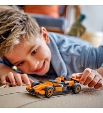 Lego City - Pilota e monoposto McLaren F1 - Lego 60442 Macchina da Formula 1 con Minifigure Anni 6+ 86pz