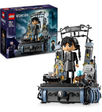 Lego Wednesday - Personaggio di Mercoledì Addams - Lego 76780 Personaggio Snodabile con Mano e Accessori 702pz Anni 10+