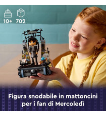 Lego Wednesday - Personaggio di Mercoledì Addams - Lego 76780 Personaggio Snodabile con Mano e Accessori 702pz Anni 10+