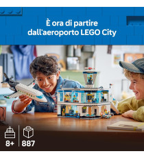 Lego City - Aeroporto con aereo - Lego 60502 con Terminal, Aeroplano, Rimorchiatore, Ponte, 9 Mniinifigure Anni 8+ 887pz