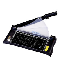 Taglierina a leva 3038 - con blocca lama - 55,8 x 21,3 x 21,2 cm - 315 mm (A4) - 10 fogli - nero - Titanium