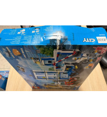 Lego City - Stazione di Polizia - LEGO 60246 N.D. SCATOLA CON DIFETTI!