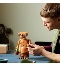 Lego Ideas - E.T. the Extra-Terrestrial - Lego 21370 premi l’interruttore per attivare il mattoncino luminoso 1226pz Anni 18+