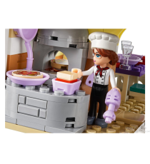 Lego Friends - Il Ristorante di Heartlake City - Set Pizzeria con 3 Mini-Doll, Scooter e 2 Figure di Gatti - 41379