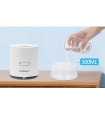 MINI VENTILATORE DA TAVOLO CON NEBULIZZATORE 10W - BIANCO - 3 VELOCITA' - MISURA L113XW113XH127mm - CAVO USB - SERBATOIO 300ML MINI VENTILATORE DA TAVOLO CON NEBULIZZATORE 10W - BIANCO - 3 VELOCITA' - MISURA L113XW113XH127mm - CAVO USB - SERBATOIO 300ML