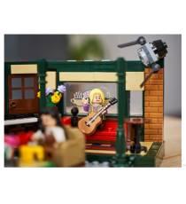 Lego Ideas - Central Perk con Iconica Caffetteria e 7 Minifigure - 21319