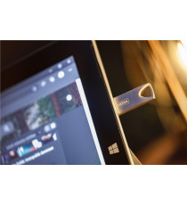 Pendrive 16GB USB MyMedia My Alu 3.2 69275 pendrive in metallo da 16 gb Connessione SuperFast USB 3.2 Gen 1