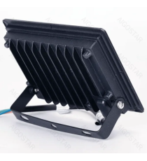 Flood light LED 30W 2510 lumen,luce naturale 4000K IP65 faro led Dimensioni:L150xW122xH27mm Equivalenza incandesc. 120W Serie05